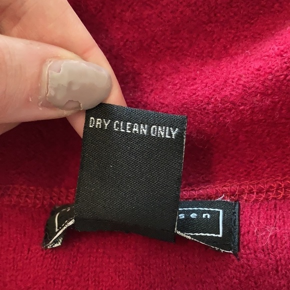 Lauren Hansen studio red 100% wool coat with black closers - Picture 4 of 11